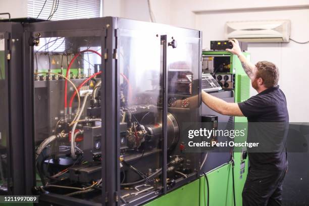 Engine Performance Lab 1,234 Engine Lab Stock Photos, High-Res Pictures, and Images - Getty Images