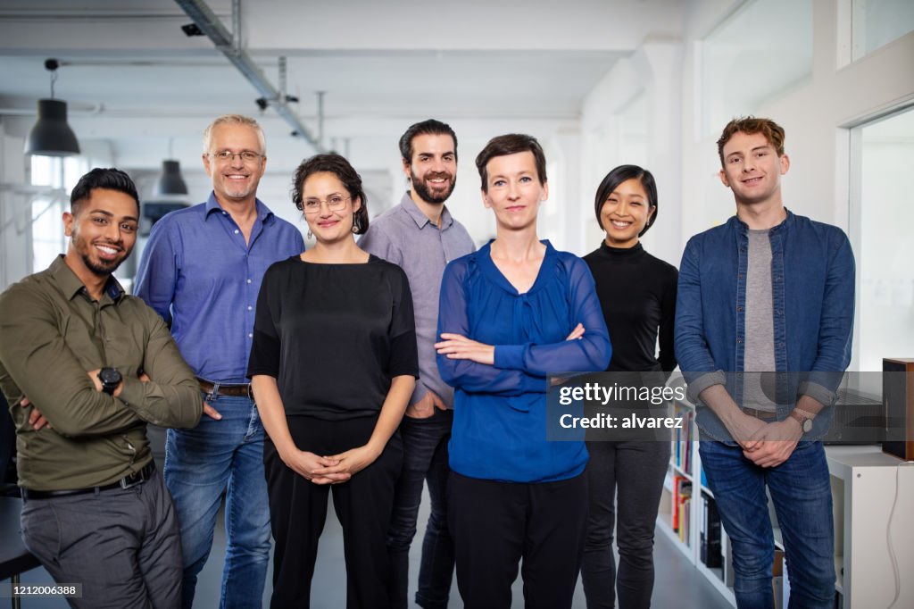 Porträt eines vielfältigen Business-Teams