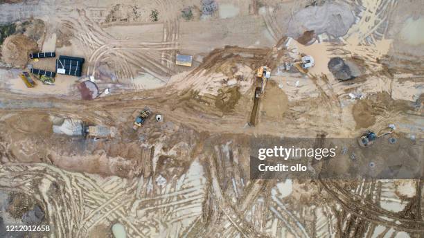 Mud Rug Construction 1,799 Mud Construction Site Stock Photos, High-Res Pictures, and Images ...
