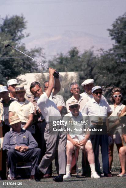 Arnold Palmer of the United States tees off during the 1962 Tournament of Champions circa May, 1962 in Las Vegas, Nevada.