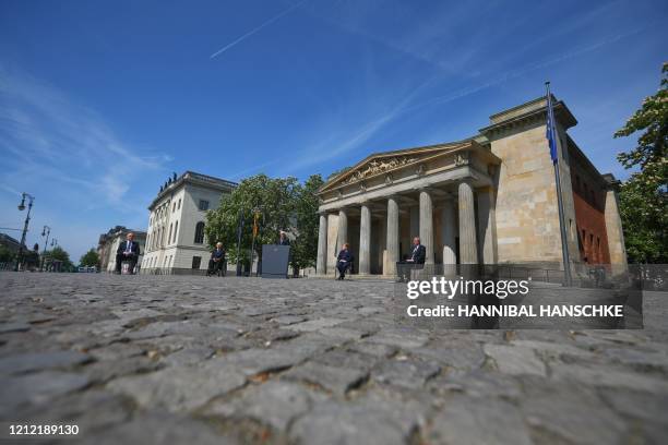 German Chancellor Angela Merkel , the President of the Bundestag Wolfgang Schaeuble , the current President of the Bundesrat and Brandenburg's state...