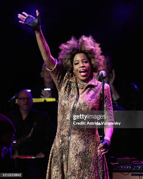 Macy Gray performs on stage during the Fourth Annual LOVE ROCKS NYC benefit concert for God's Love We Deliver at Beacon Theatre on March 12, 2020 in...