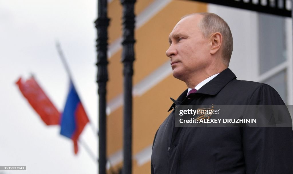 TOPSHOT-RUSSIA-HISTORY-WWII-ANNIVERSARY-POLITICS