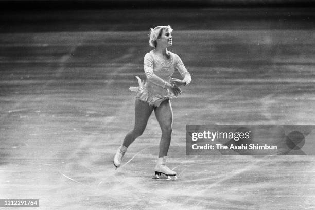 Janet Lynn of the United States performs during the International Profesttional Fisure Skating Tokyo at the National Yoyogi Olympic Pool on December...