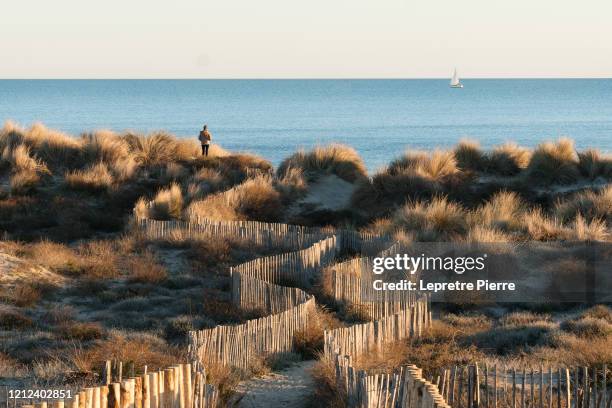 plage du petit travers - la grande motte - montpellier - hérault stock-fotos und bilder