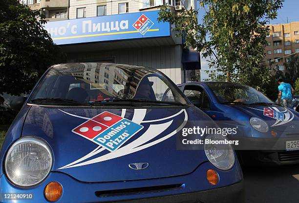 32 Fast Food Chains Expanding In Russia Stock Photos, High-Res Pictures ...
