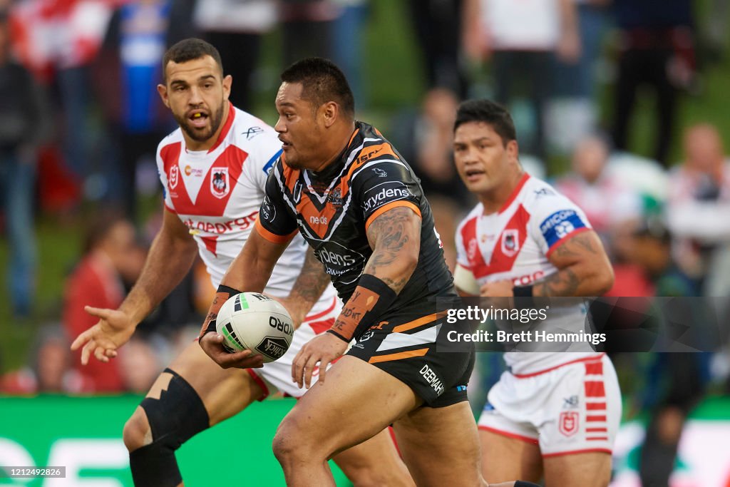 NRL Rd 1 - Dragons v Wests Tigers