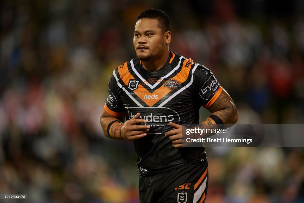 NRL Rd 1 - Dragons v Wests Tigers