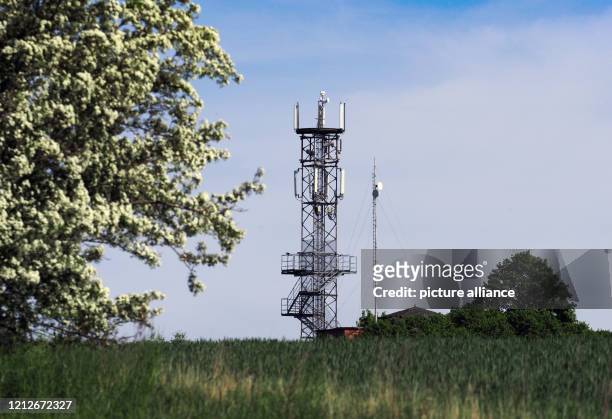 May 2020, Brandenburg, Am Mellensee: The observation tower at the former Sperenberg gypsum quarries. A circular hiking trail with a length of almost...