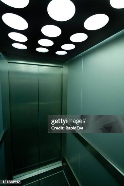 elevator (xlarge) - elevator doors stock pictures, royalty-free photos & images