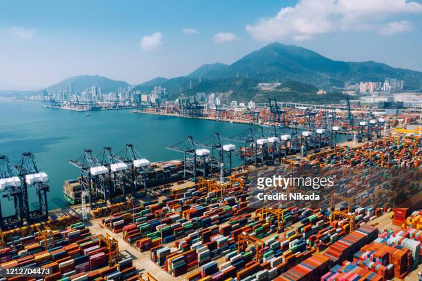 container ship terminal in shenzhen, china - shenzhen stock pictures, royalty-free photos & images