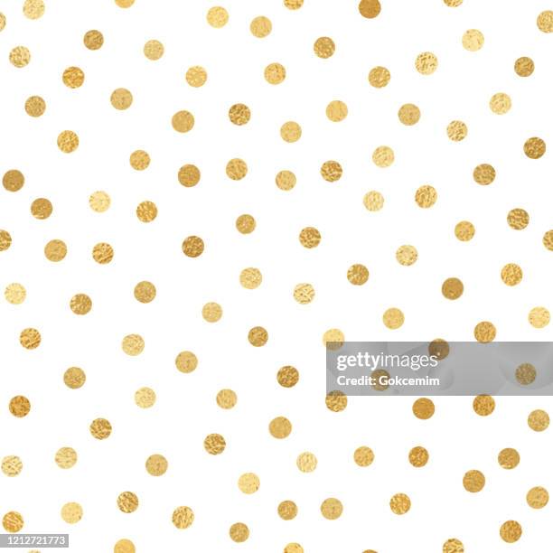 ilustrações de stock, clip art, desenhos animados e ícones de gold foil confetti seamless pattern background. geometric abstract vector pattern tile. repeating banner design metallic golden texture for cards, party invitation, packaging, surface design. - ouro metal