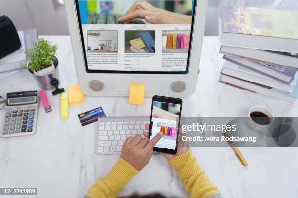 online e-commerce work from home - digital display ad stock pictures, royalty-free photos & images