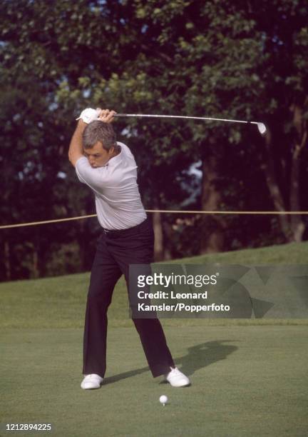 American golfer Curtis Strange, circa February 1986. Image number 4 from a sequence of 10. NOTE TO EDITORS: This image is part of an instructional...