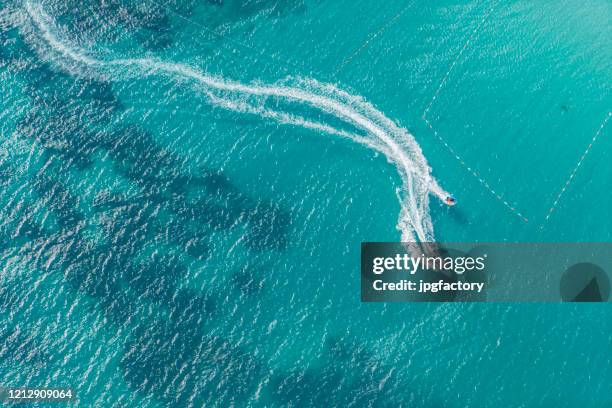 speedboot plezier - cyprus stockfoto's en -beelden