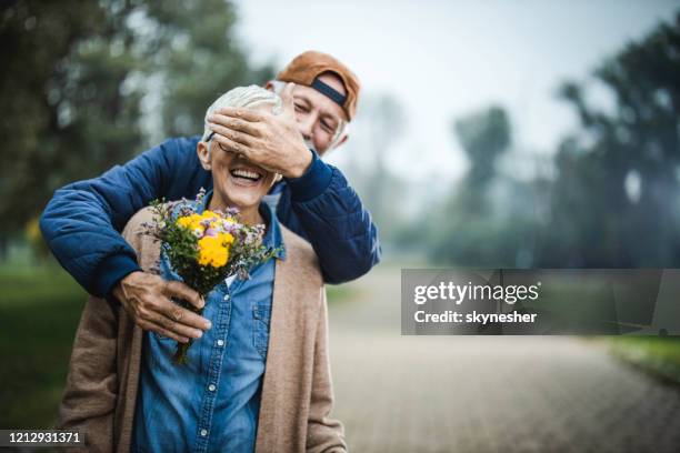 guess who? - autumn bouquet stock pictures, royalty-free photos & images