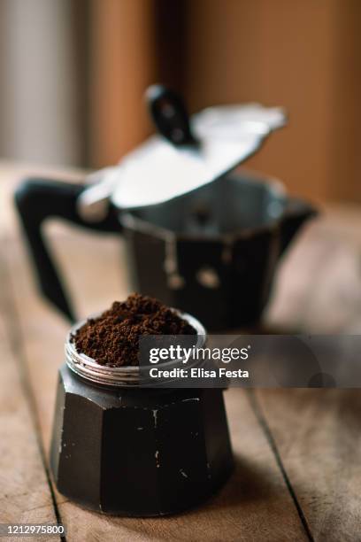 produzione di caffè - moka foto e immagini stock