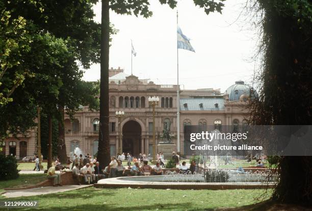 Der Präsidentenpalast "Casa Rosada" an der Plaza de Mayo in der argentinischen Hauptstadt Buenos Aires. .