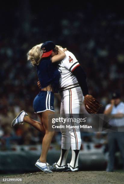 17 Morganna Roberts Stock Photos, High-Res Pictures, and Images - Getty