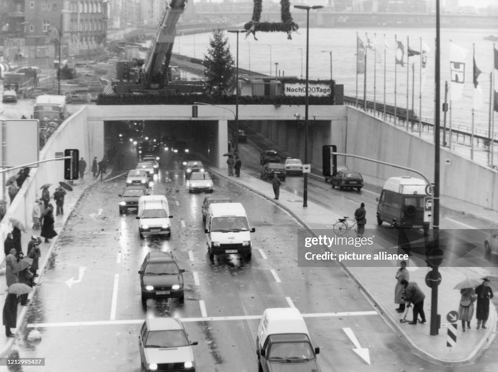 Rheinufertunnel in Düsseldorf eröffnet