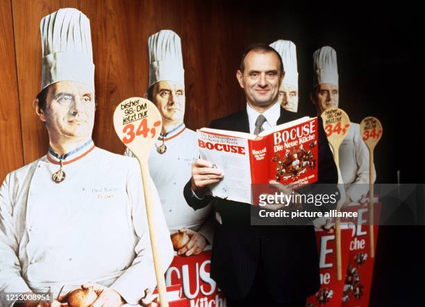 Paul Bocuse präsentiert am 27. Oktober 1979 sein neues Buch. Der französische Spitzenkoch feiert am 11.2.2001 seinen 75. Geburtstag. Seit 36 Jahren...