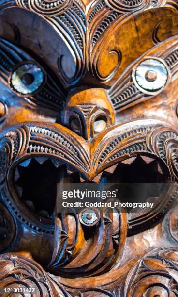 new zealand: traditional maori wood carving - maori carving stock pictures, royalty-free photos & images