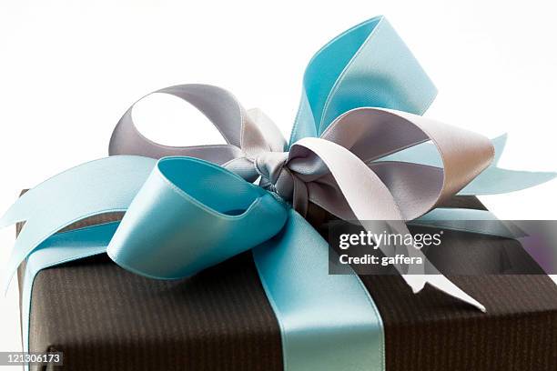 gift box - birthday present stockfoto's en -beelden