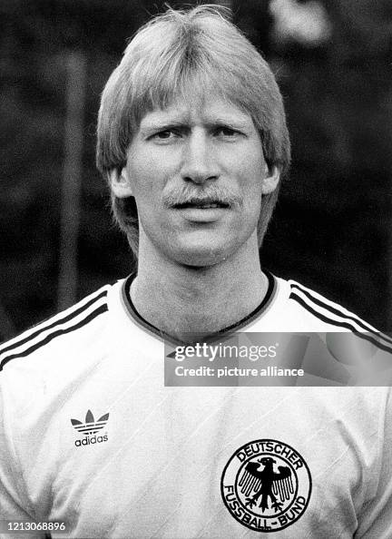 Uwe Rahn Ger Stürmer Uwe Rahn gehört zum Aufgebot der deutschen... News Photo ...