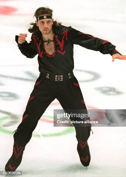 Philippe Candeloro während des Herren-Kurzprogramms beim olympischen Eiskunstlauf-Wettbewerbs am 12.2.1998 in Nagano, bei dem er den fünften Platz...