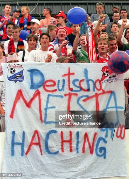 Etwas verfrüht scheint der Wunsch der Fans der SpVgg Unterhaching, die am beim Spiel gegen Greuther Fürth in Unterhaching mit einem Transparent die...