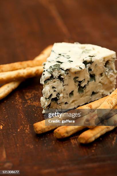 blue cheese - roquefort stock pictures, royalty-free photos & images