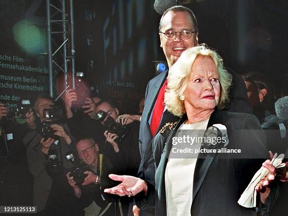 Peter Riva Maria Riva, Tochter von Marlene Dietrich, und ihr Sohn, Peter Riva ...