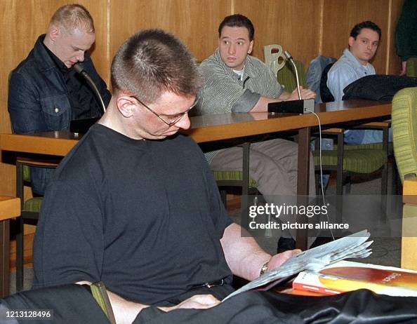 Die Angeklagten Tobias Reifschläger, Christopher Rauch, Frank Renger ...