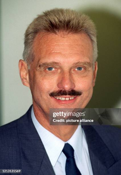 Der Bonner Bionik-Professor Dr. Wilhelm Barthlott am 6.10.1999 in Berlin. Die Wissenschaftler wird zusammen mit dem Wattenscheider Unternehmer Klaus...