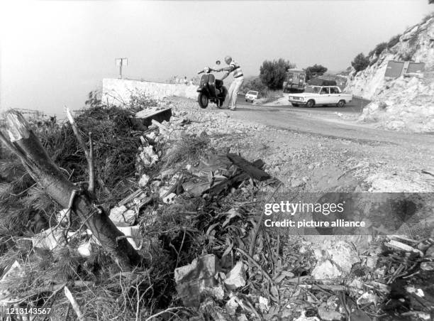 Blick auf die Stelle, an der am 13. September 1982 die monegassische Fürstin Gracia Patricia verunglückte. In einer Haarnadelkurve durchbrach ihr...