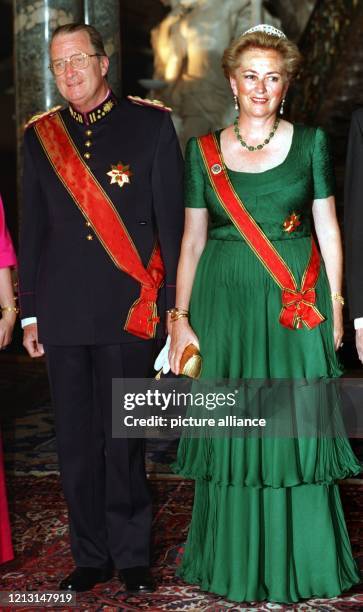 König Albert II. Von Belgien und seine Frau, Königin Paola, am 10.7.1995 beim Staatsbankett auf Schloß Augustusburg in Brühl bei Bonn. König Albert...