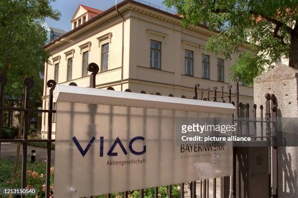 Gebäude des Mischkonzerns Viag in München, aufgenommen am 31.8.1999. Auch das Viag-Unternehmen Bayernwerk hat hier einige Büroräume. Nach...