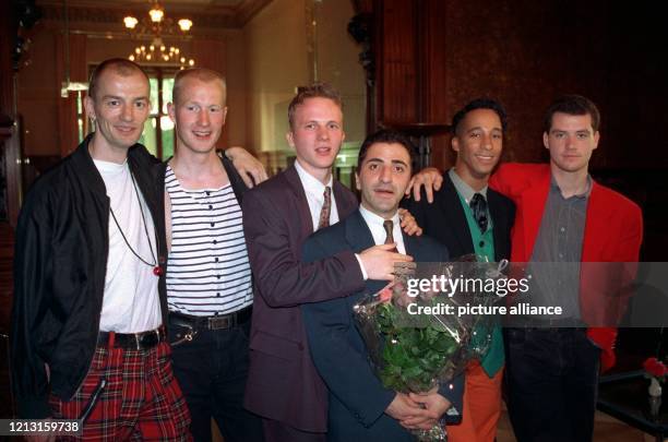 Thomas Wassermann, Stefan Tanz, Mario Müller, Selman Arikbaga, Peter Spitz und Manfred Hiller beteiligen sich am 19. August 1992 in Berlin an der...