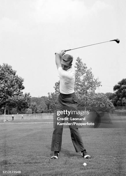 American golfer Al Geiberger, circa February 1966. Image number 4 from a sequence of 9. NOTE TO EDITORS: This image is part of an instructional golf...