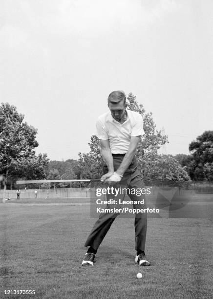 American golfer Al Geiberger, circa February 1966. Image number 6 from a sequence of 9. NOTE TO EDITORS: This image is part of an instructional golf...