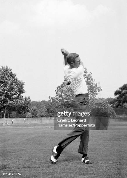 American golfer Al Geiberger, circa February 1966. Image number 9 from a sequence of 9. NOTE TO EDITORS: This image is part of an instructional golf...