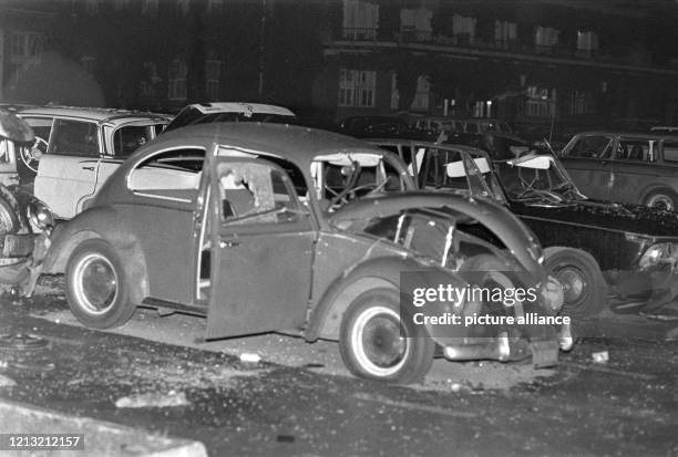 Der Volkswagen-Käfer, in dem eine der Bomben explodierte. Am 24. Mai 1972 explodieren auf dem Gelände des amerikanischen Hauptquartiers in Heidelberg...