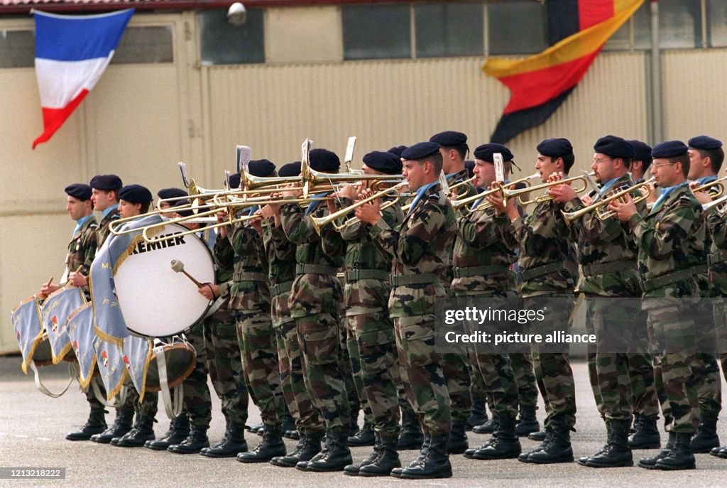 Militärische Feier zum französischen Nationalfeiertag in Baden-Baden