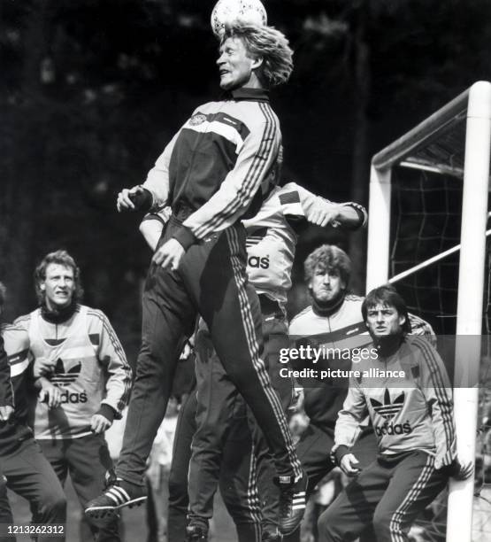 Uwe Rahn Ger 36 Wolfgang Herget Stock Photos, High-Res Pictures, and Images - Getty ...