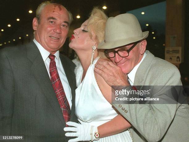 Ein Treffen der besonderen Art am 1.9.1997 in Hofheim/Taunus zusammen: Die Doppelgänger von Michail Gorbatschow, Marilyn Monroe und Erich Honecker...