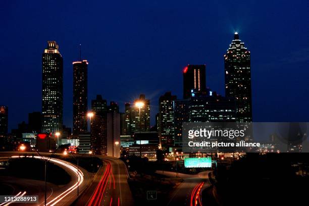 Blick auf Downtown Atlanta bei Nacht . Die olympischen Jubiläumsspiele 100 Jahre nach der Premiere 1896 in Athen werden vom 19. Juli bis 4. August...