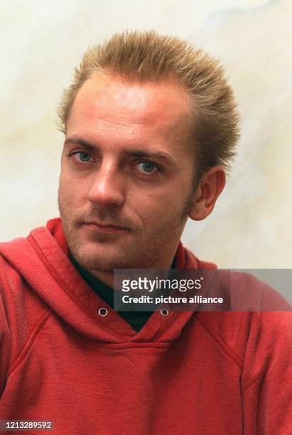 Der Techno-Musiker Sven Väth am 26.3.1996 in seinem Studio in Offenbach. Freitag abend in seinem Club in Offenbach, Samstag mal eben für einen...