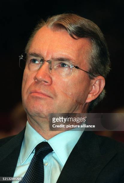Vorstandsvorsitzender der Allianz, Mitglied des Aufsichtsrats der Thyssen AG , aufgenommen am 22.3.1996 in Duisburg.