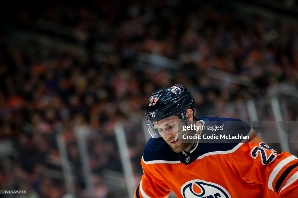 Winnipeg Jets v Edmonton Oilers