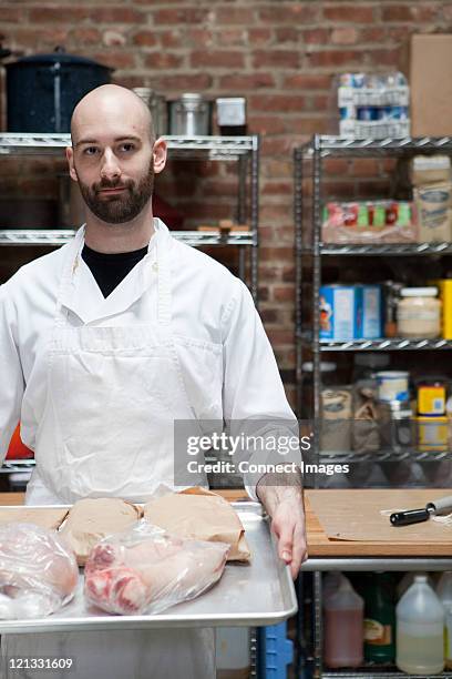 Butchez Butcher Carrying Meat Photos and Premium High Res Pictures - Getty Images